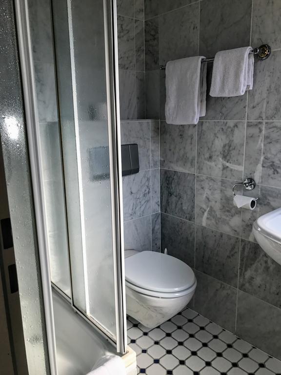Hotel Koelner Hof Dormagen Exteriör bild